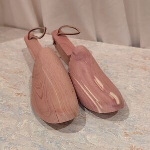 Women's Cedar Boot Trees for Cowboy Boots